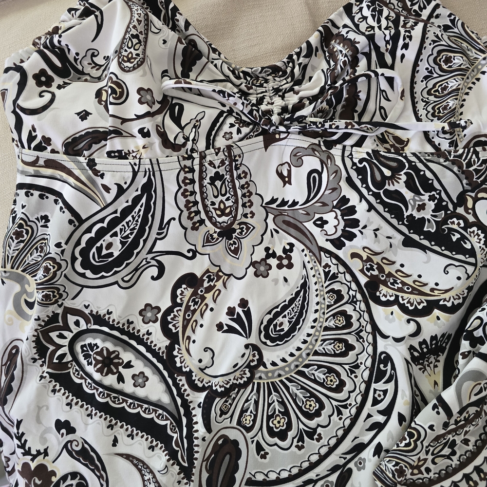 Lands' End Black and White Paisley Swim Top - Picture 3 of 6